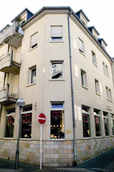 Artisans rue des 2004 06 001