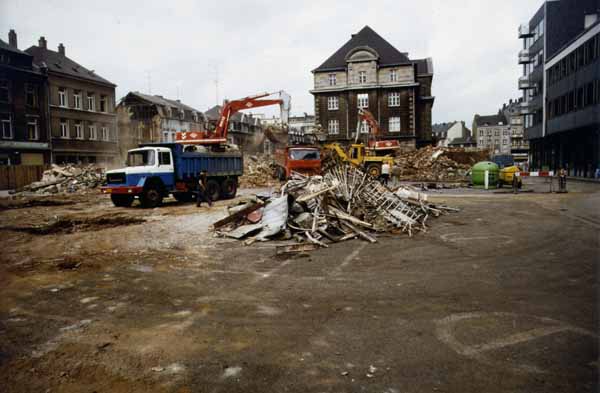 Boltgen place 1986 02