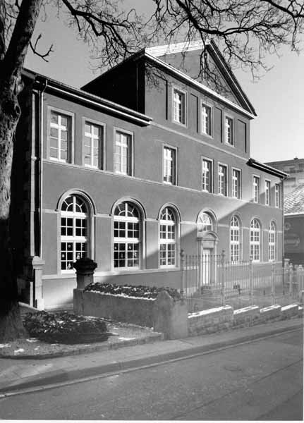 Ecole montagne de l' 1996 01 ancien lycee de jeunes filles