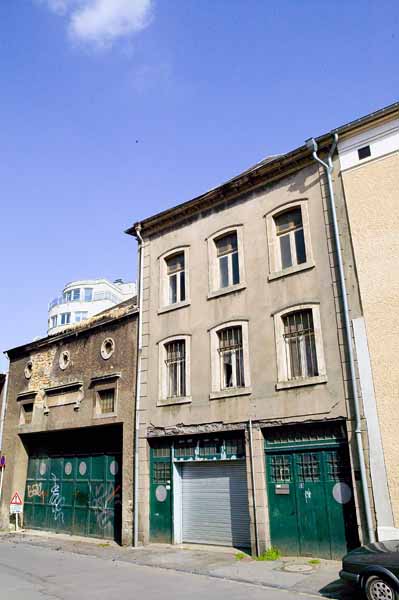 Ecole rue de l' 2004 06 001