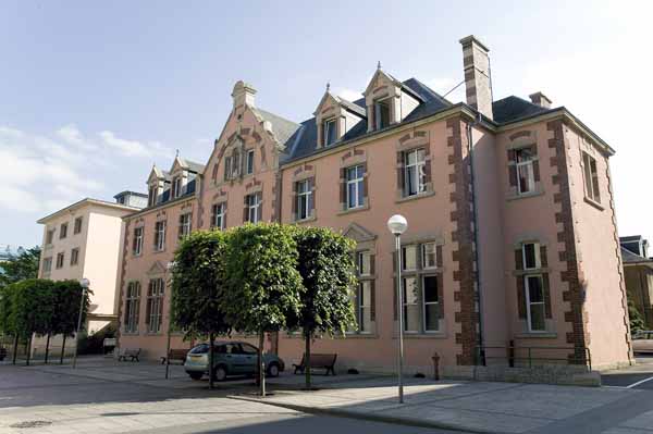 Eglise rue de l' 2004 06 006