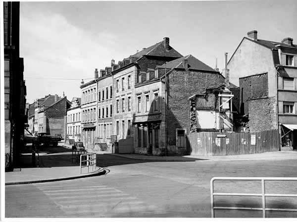 Grand'rue 1953 01coin place hotel de ville , rue de luxembourg, maisons Cerf hotel du commerce