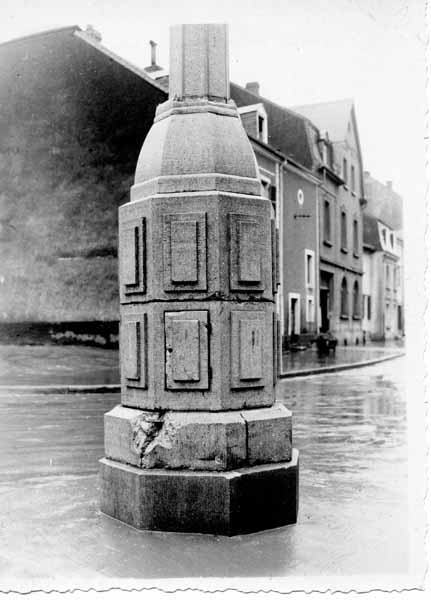 Remparts place 03 rue large