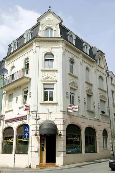 Remparts rue 2004 05 001