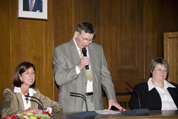neiduerfseanceacad200704008