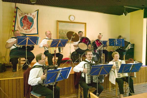 mammendaach200506041