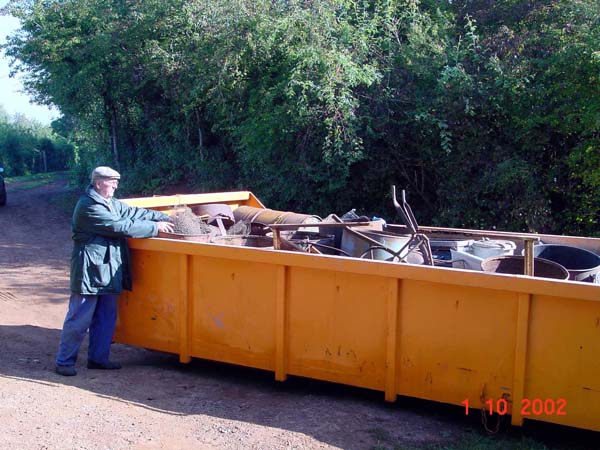 bowenacker200210001