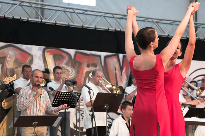 bigbands200606018