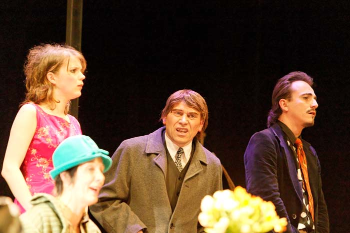 black_comedy200603013