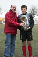 fola100_2006040074