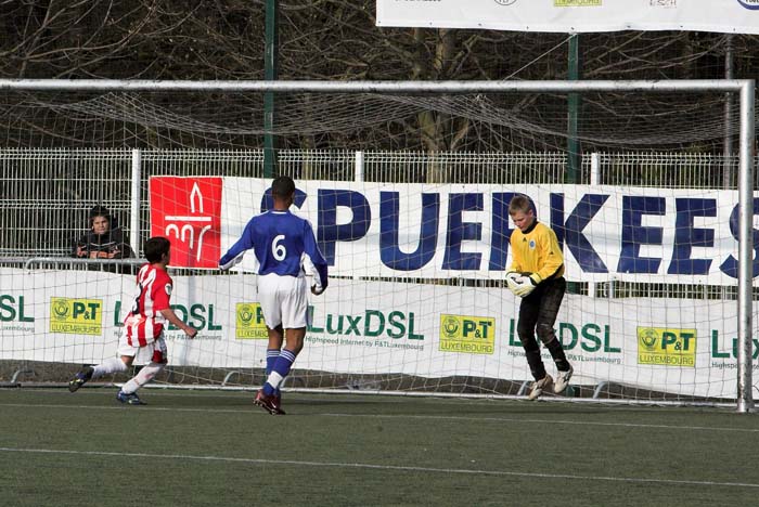 fola100_2006040240