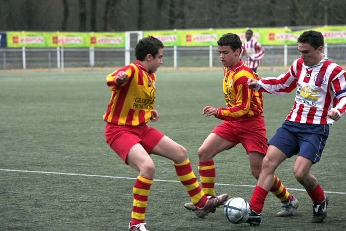 fola100_2006040121