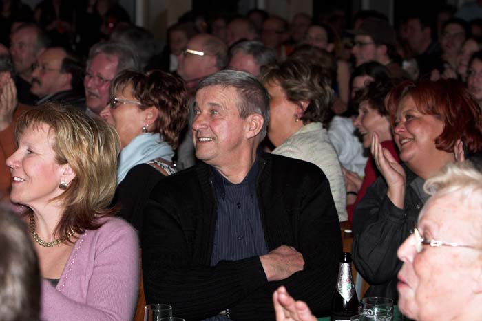 fues_revue2006030067