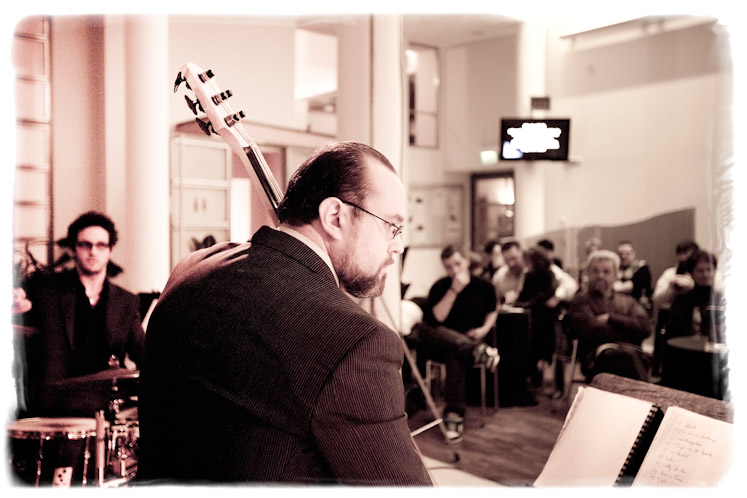 20091127_jazz_cafeteria_028