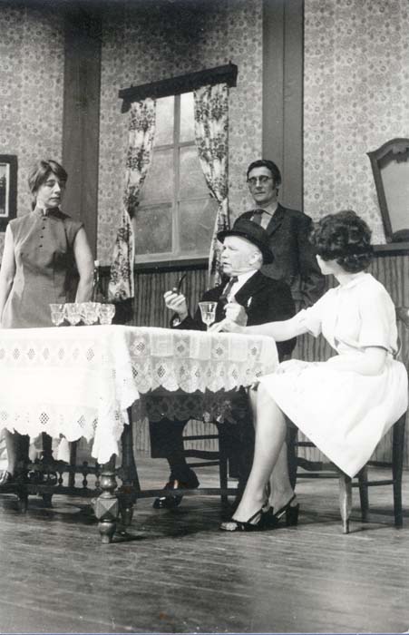 1975_dpoeltches_famill005