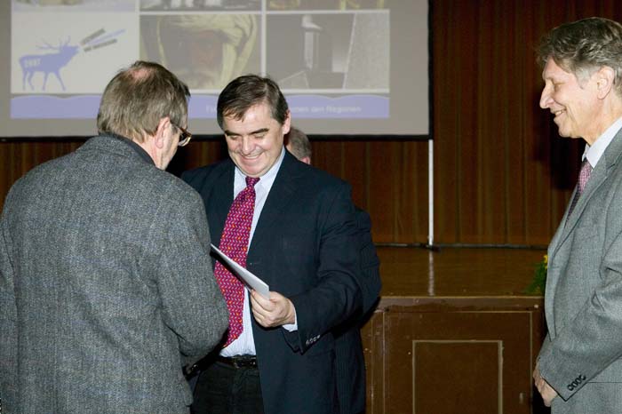 eschimpress200702055