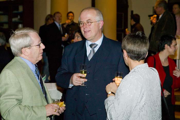 eschimpress200702063