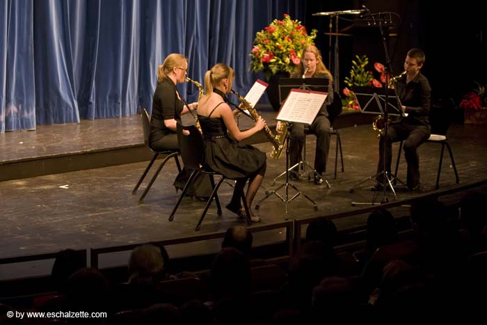 20071204theatreremisediplomes026