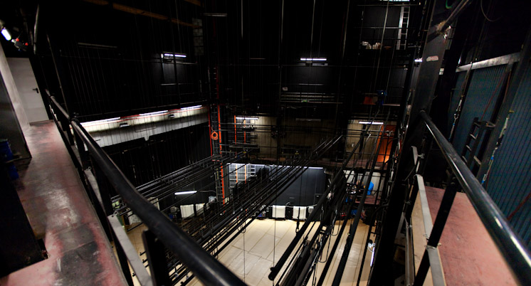 20100227_theatre_renovation_012