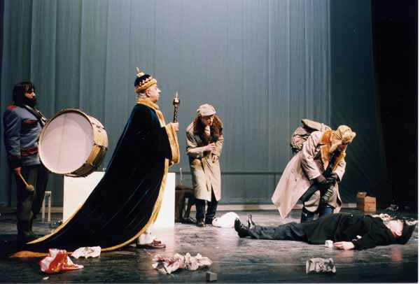 theatre 1997 ubbu get kinnek 03