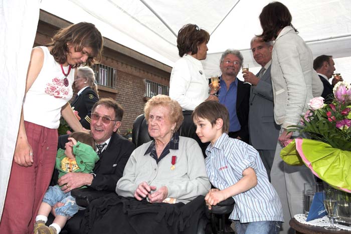 mond100ans200605010b