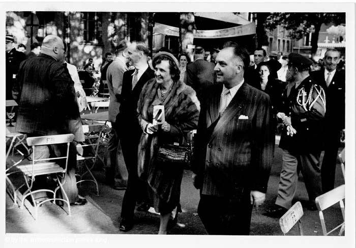 Cinquantenaire 1956 014 visit of the US Ambassador Mrs Pearl Mesta