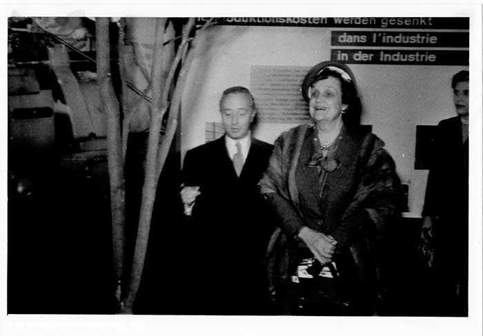 Cinquantenaire 1956 019 visit of the US Ambassador Mrs Pearl Mesta