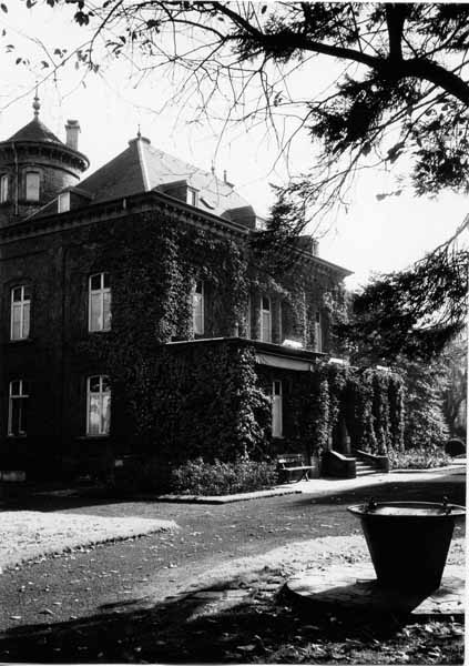 Creche Laval 1956 01