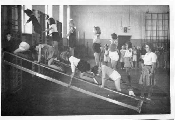 dellhe'h 08 salle de gymnastique