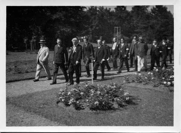 Roseraie inauguration 1934 03