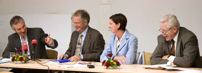 lela20070912012