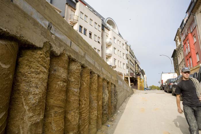 hoteldevilleplace200610040