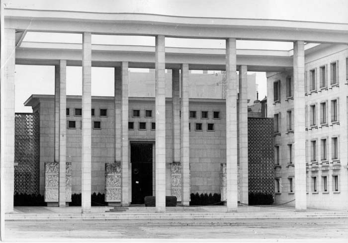 Musee Resistance 03