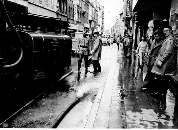 Alzette rue de 1984 02 Inondations 002