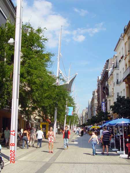 alzetterue200208 (3)