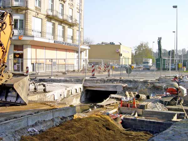 alzetterue200404 (1)