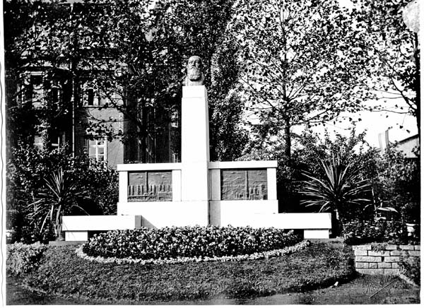 Mayrisch Emile square 1933 inauguration monument 03 19-08-1933