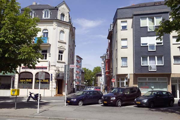 rempartsrue200505011
