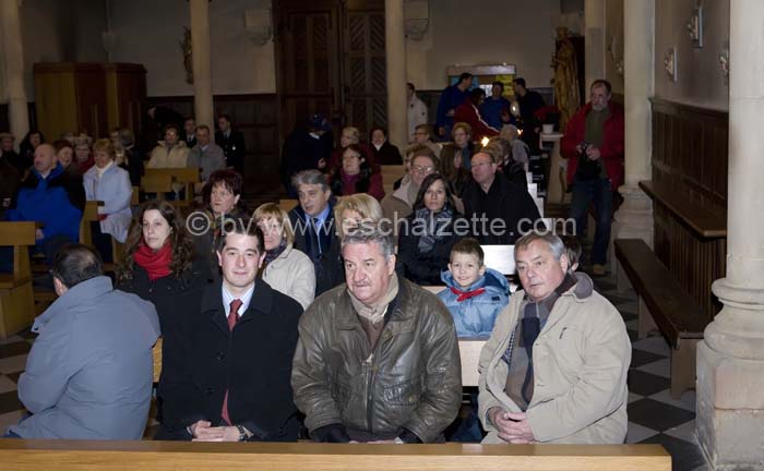 20061204stebarbedhoil032